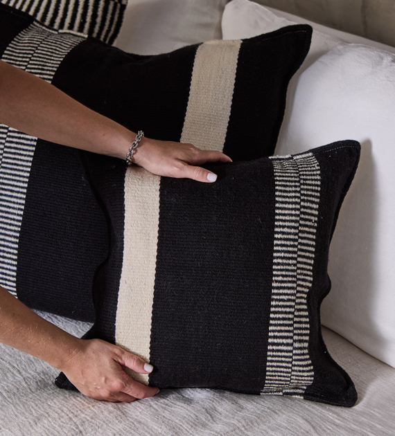 almohadon-torcuato-negro