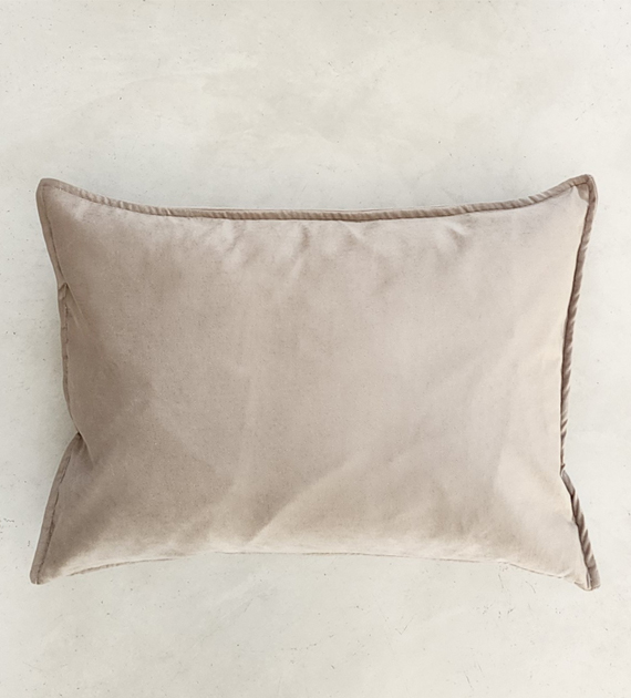 almohadon-pana-rect-latte